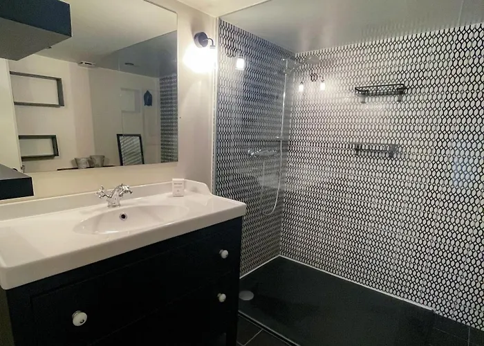 Hiding Place - Loft Toulousain Unique شقة تولوز